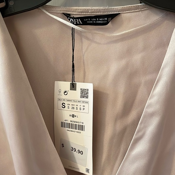 Zara Tops - NWT Zara champagne tie front blouse.